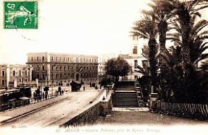 Alger - Caserne Pelissier prise du Square Marengo